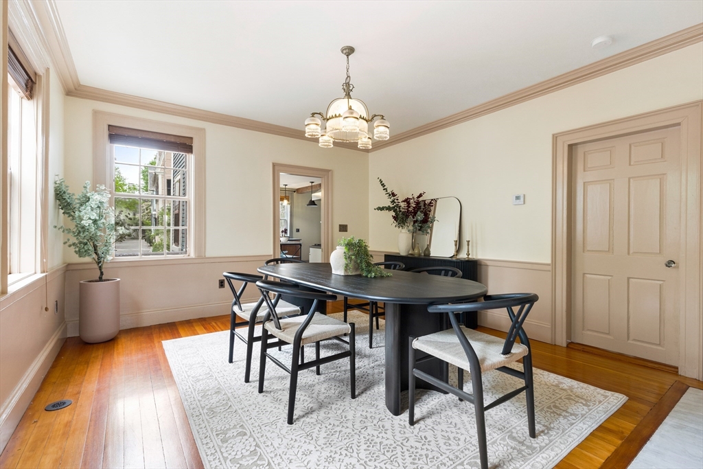 18 Chestnut St