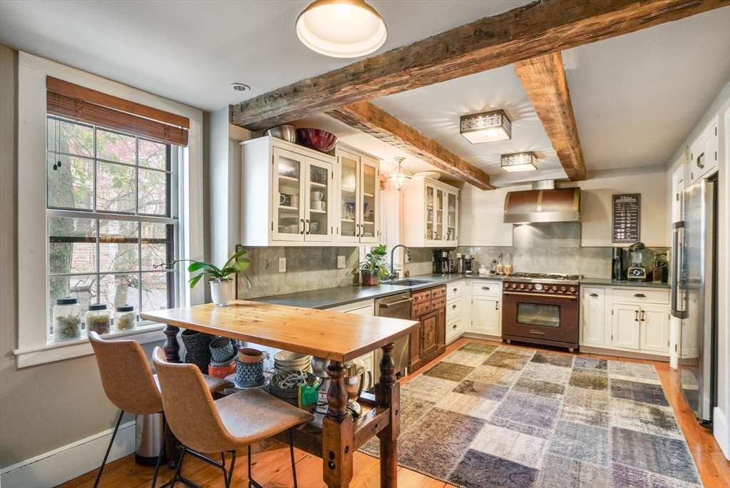 18 Chestnut St