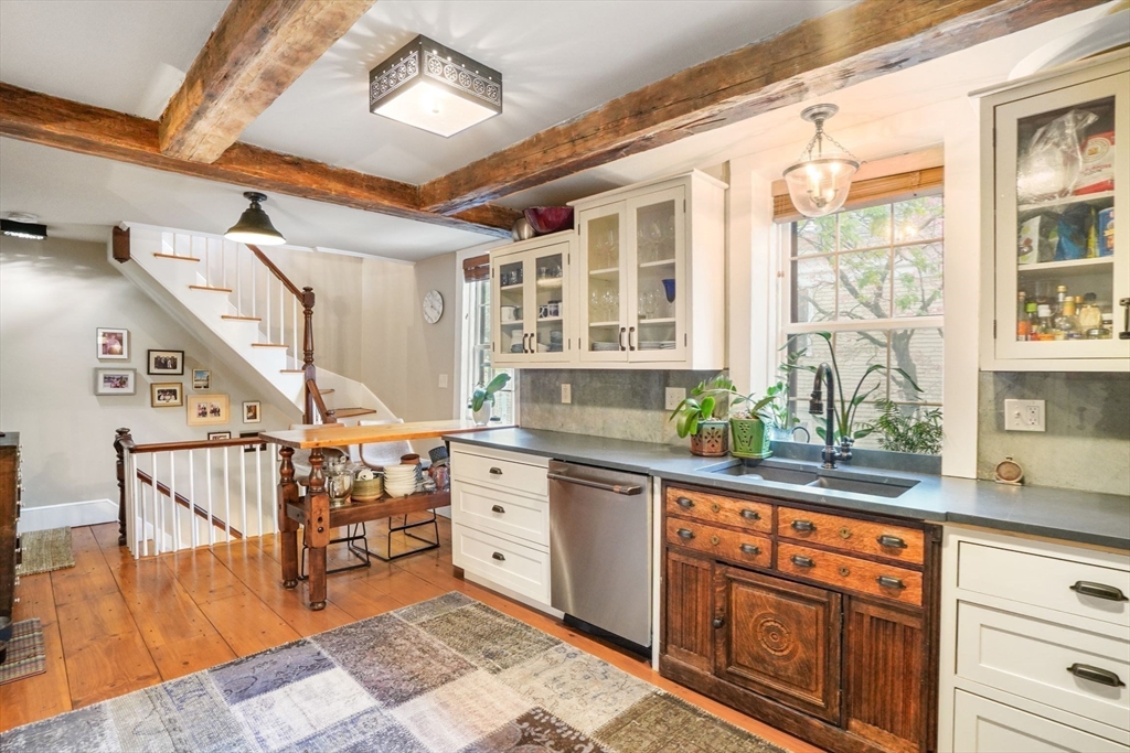 18 Chestnut St