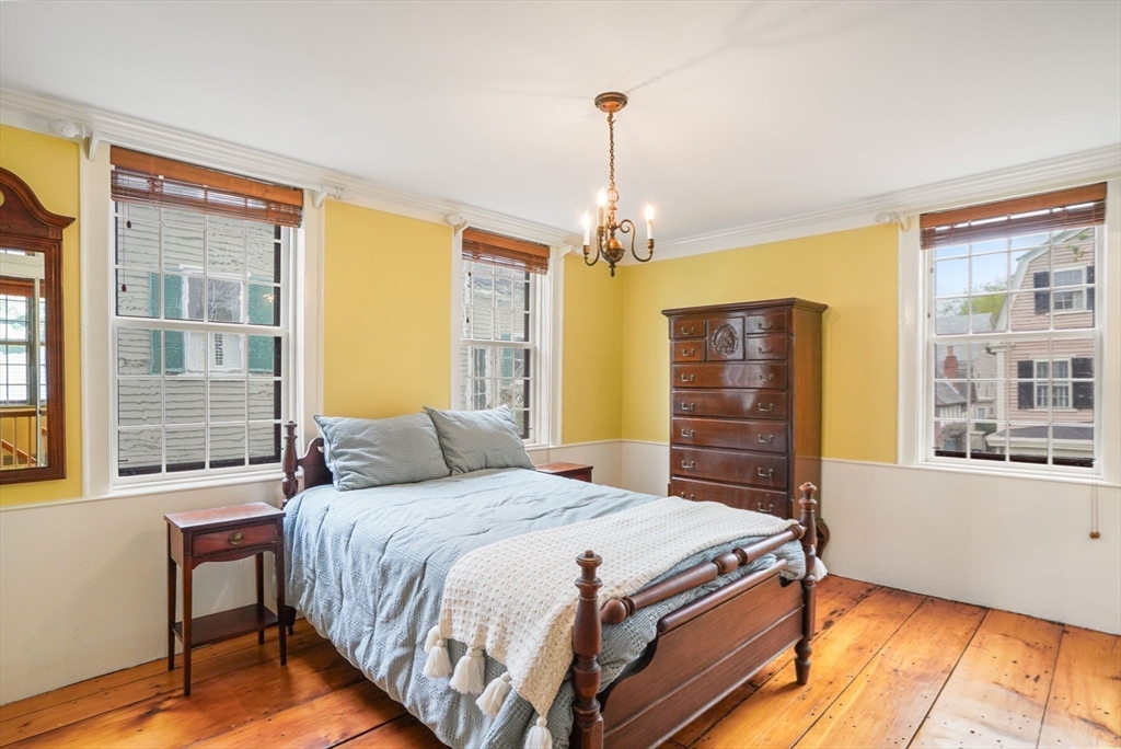 18 Chestnut St