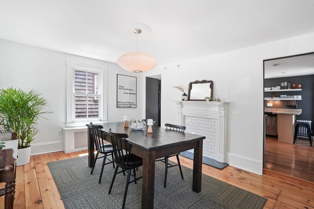 33 Williams St