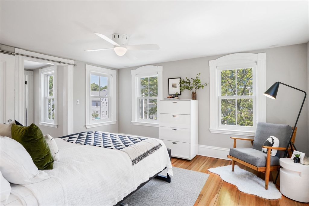 33 Williams St