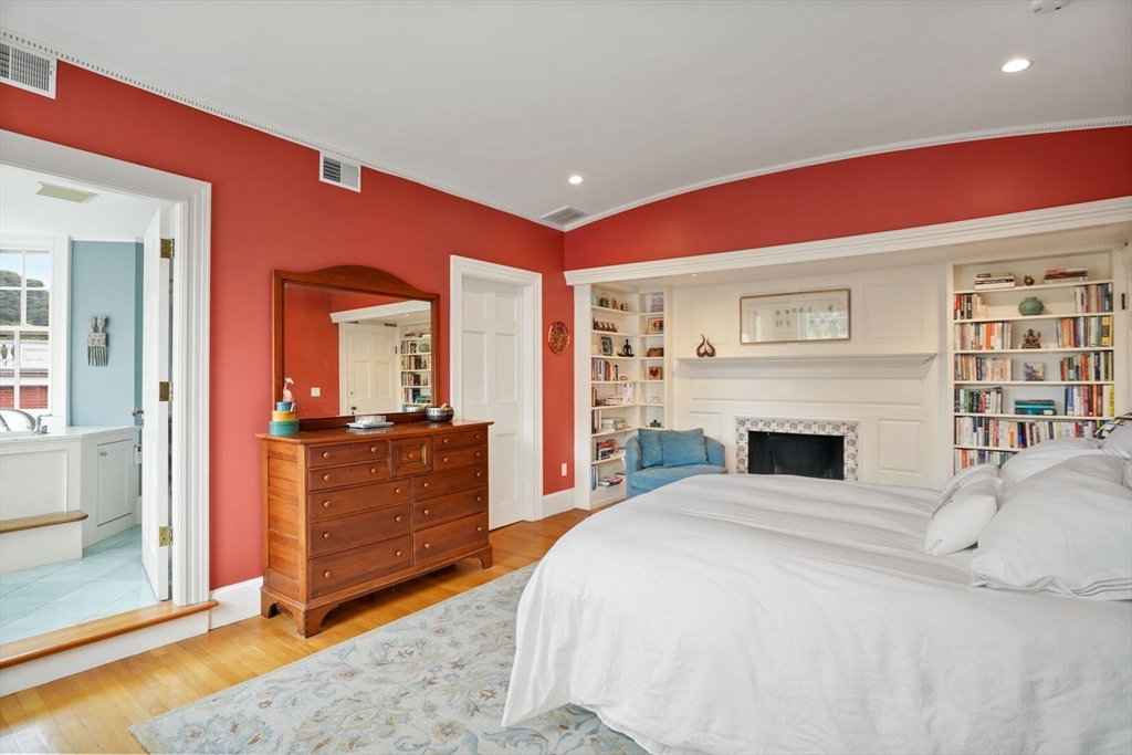 324-328 Essex St # 3