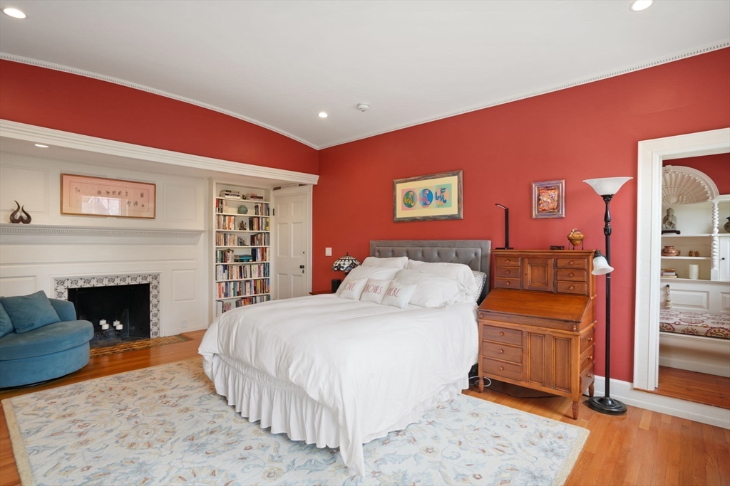 324-328 Essex St # 3