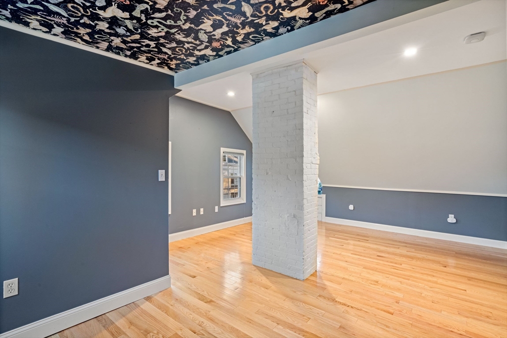 12 Winthrop St # 2
