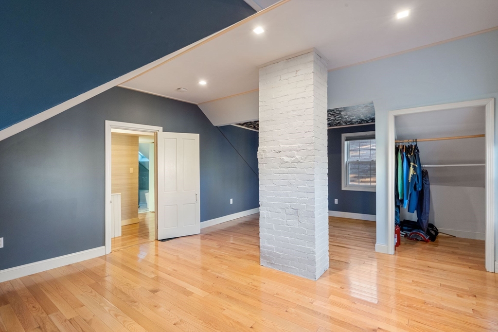 12 Winthrop St # 2