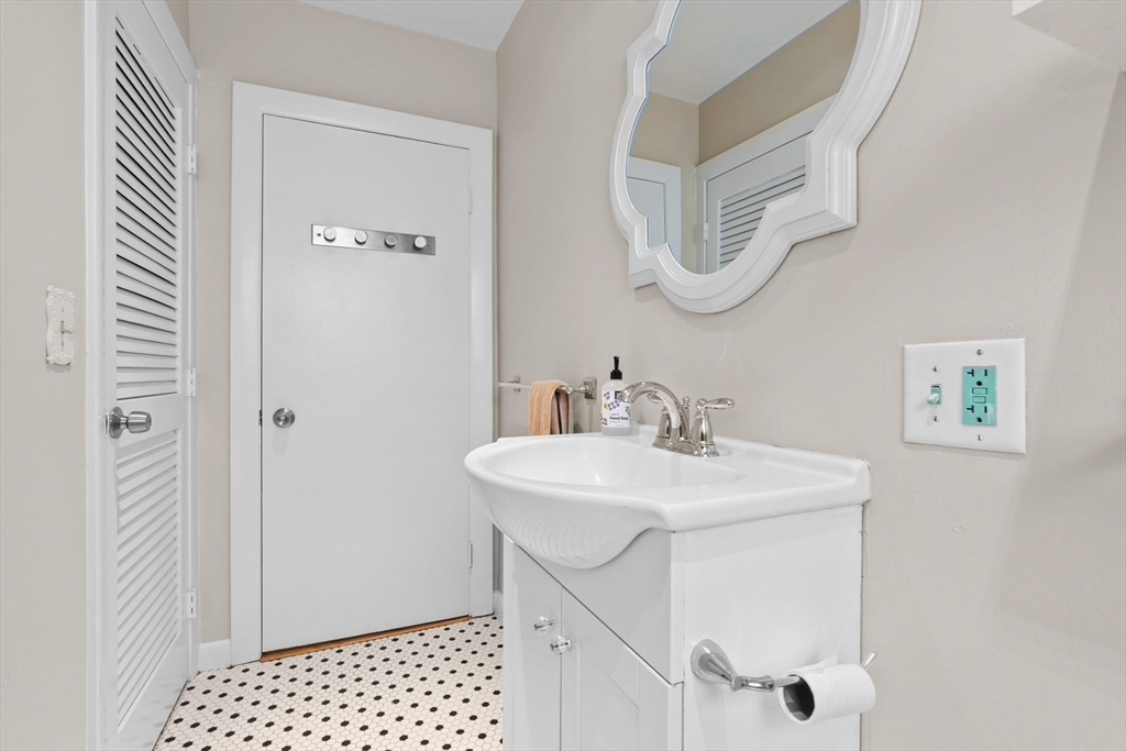 2A Linden Street # 1