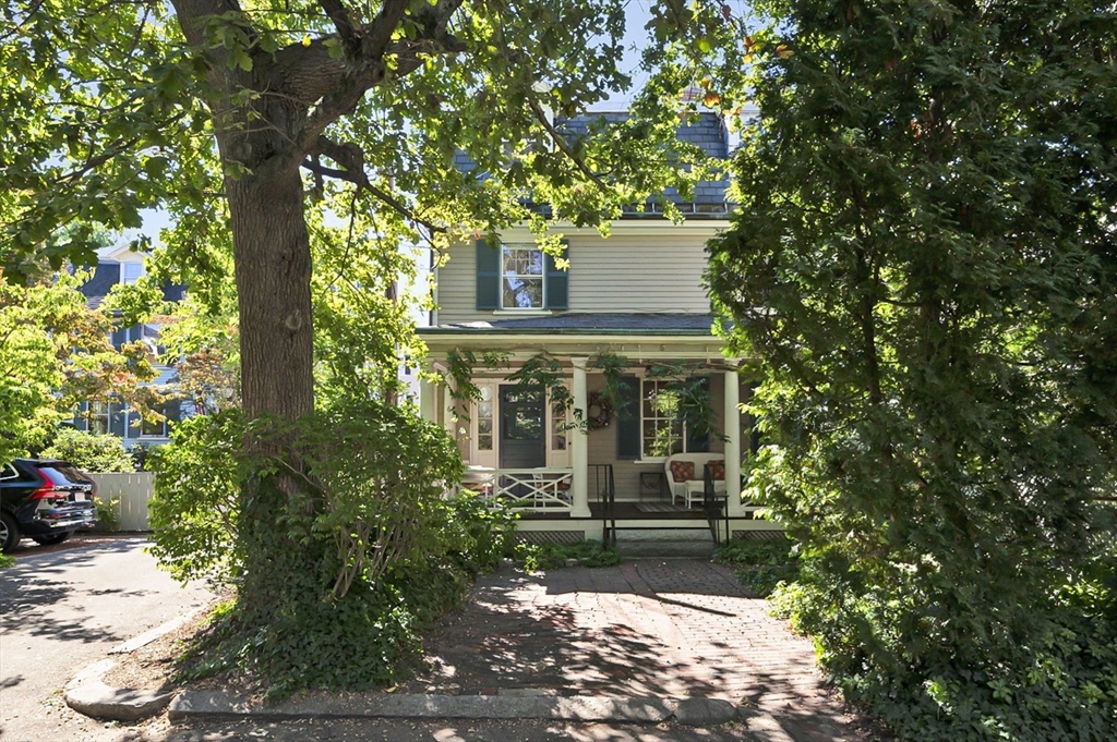 6 Botts Court