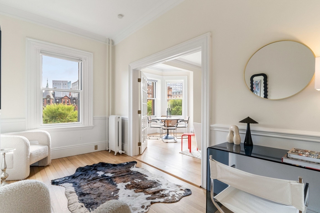 339 Commonwealth Ave # 3