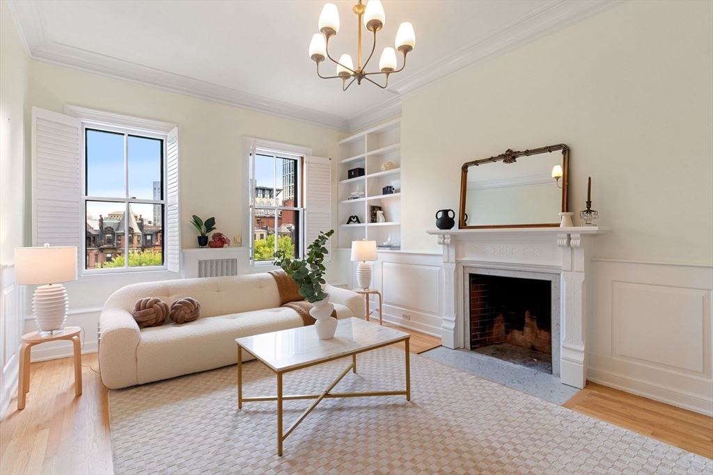 339 Commonwealth Ave # 4