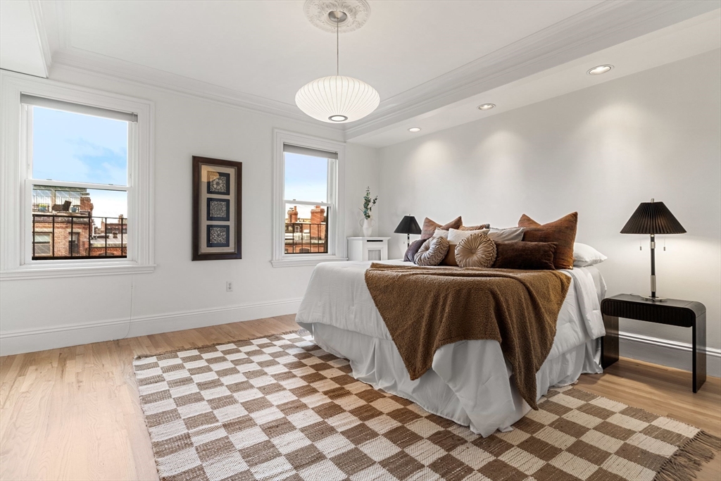 339 Commonwealth Ave # 4