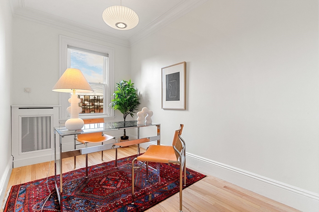 339 Commonwealth Ave # 4