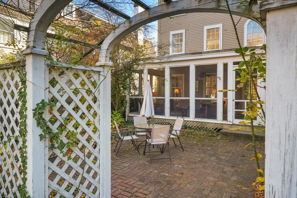 142 Federal St