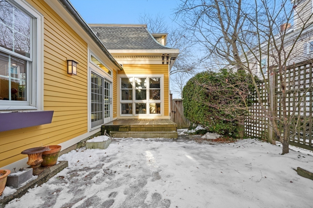 23 Buffum St