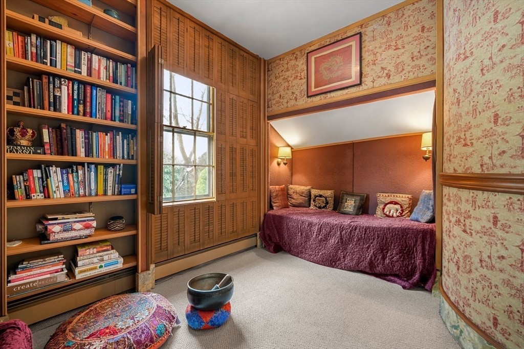 23 Buffum St
