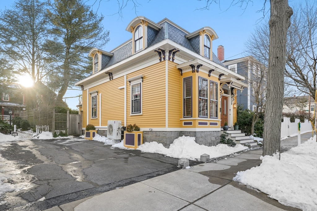 23 Buffum St