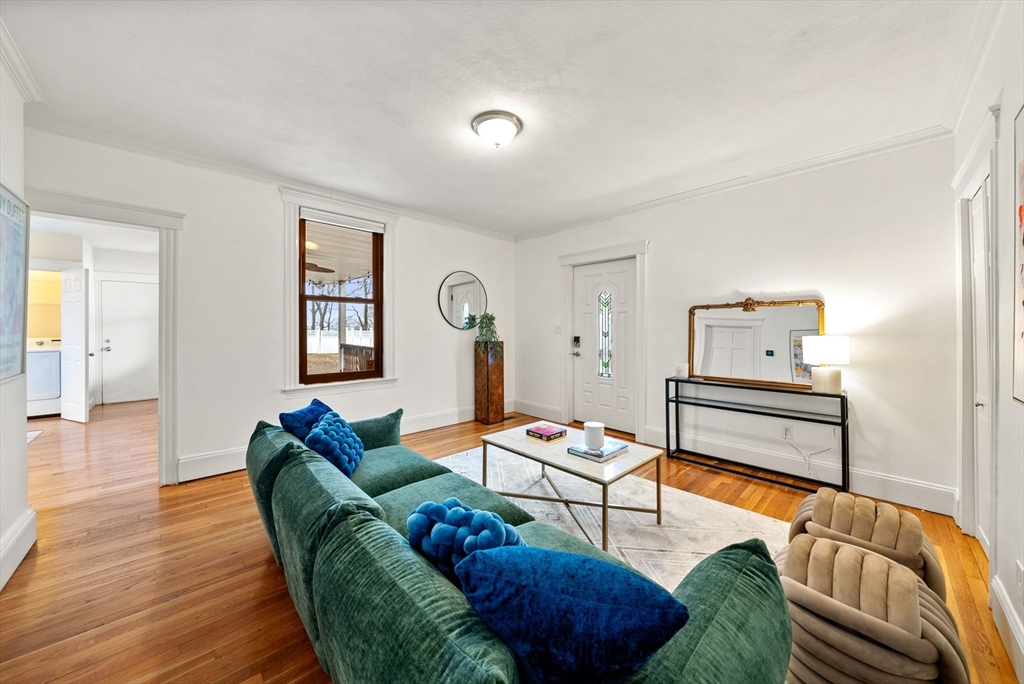 11 Symonds St # 1