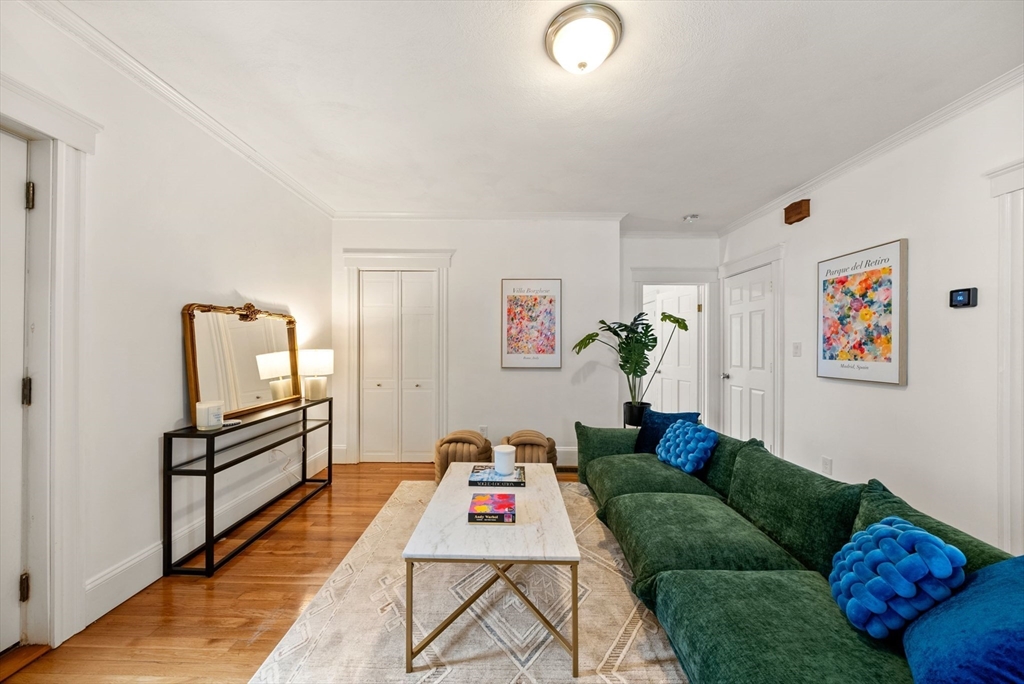 11 Symonds St # 1