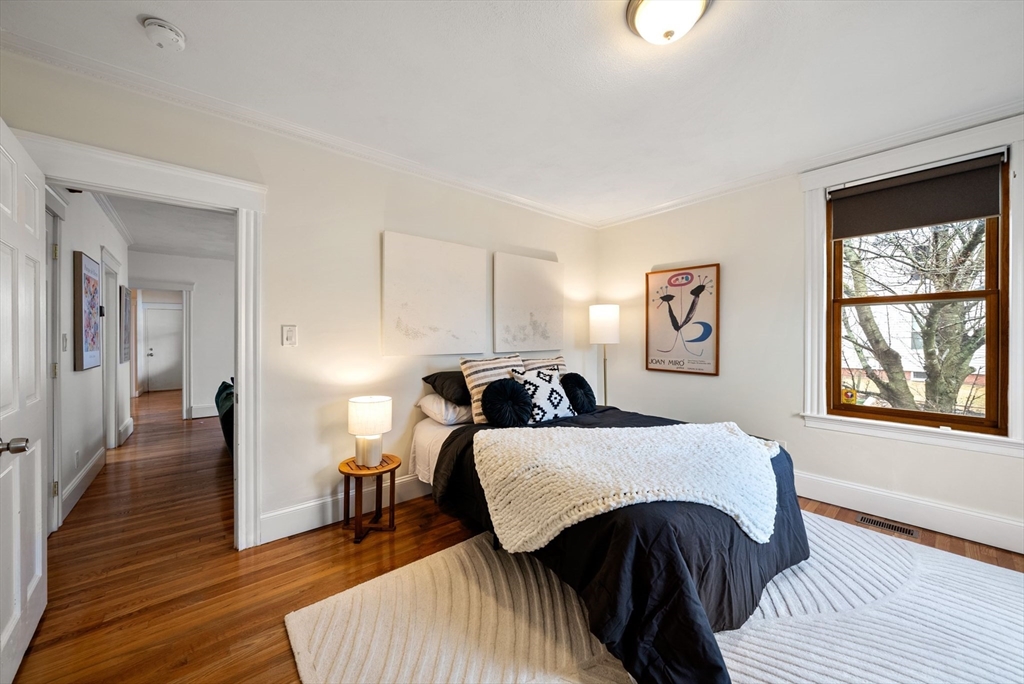 11 Symonds St # 1