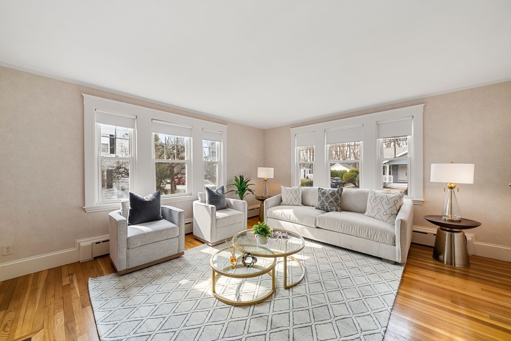 5 Frankwood Ave