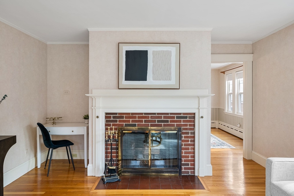5 Frankwood Ave