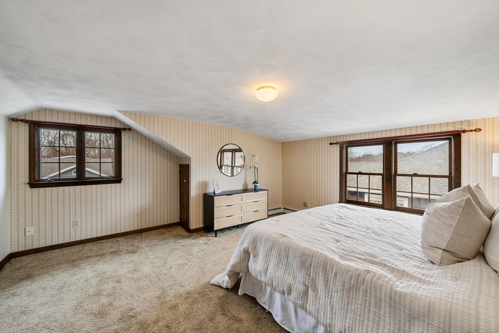 5 Frankwood Ave