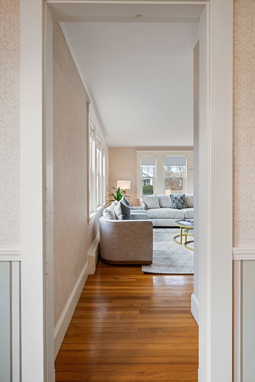 5 Frankwood Ave
