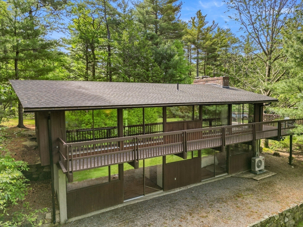 9 Turtleback Rd