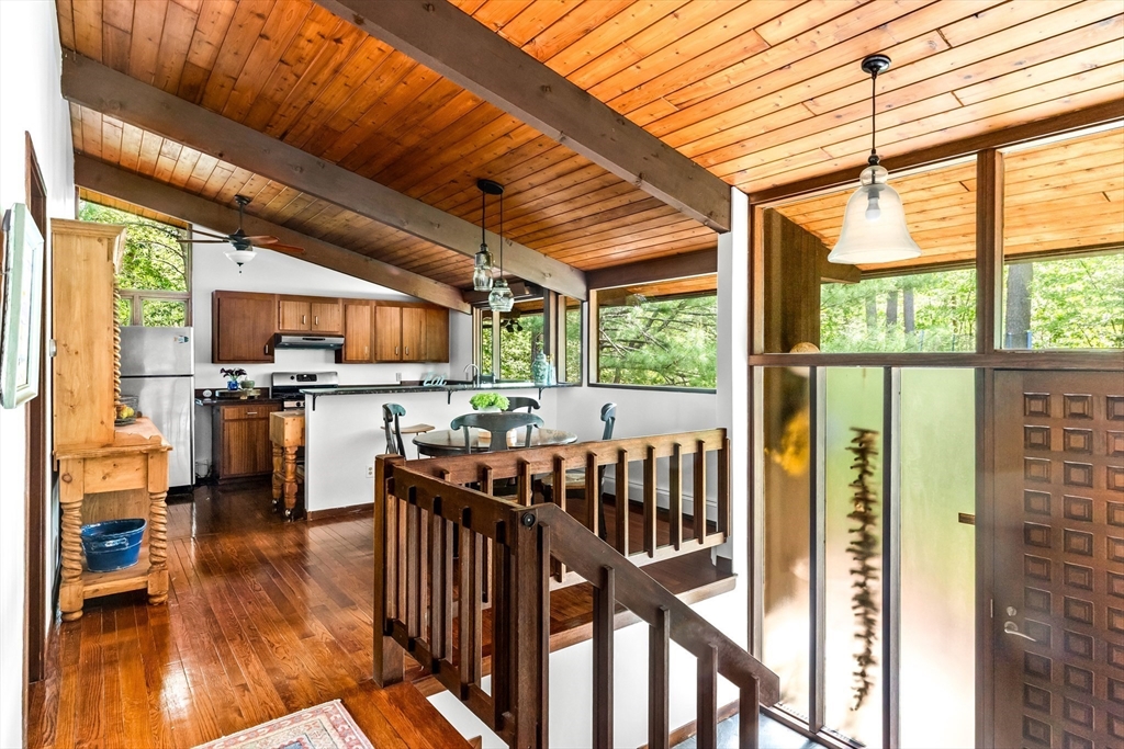 9 Turtleback Rd