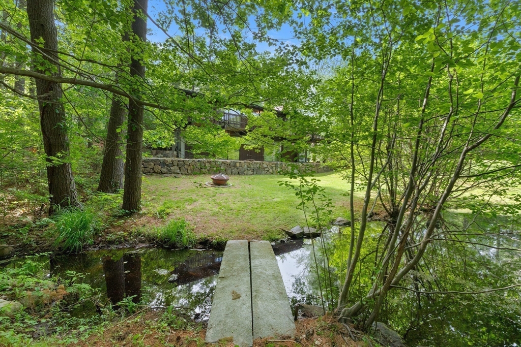 9 Turtleback Rd