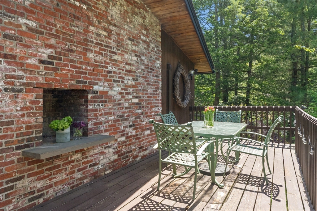 9 Turtleback Rd