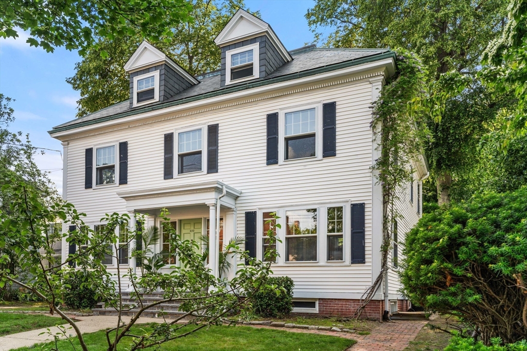 232 Lafayette St