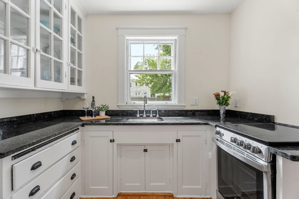 232 Lafayette St