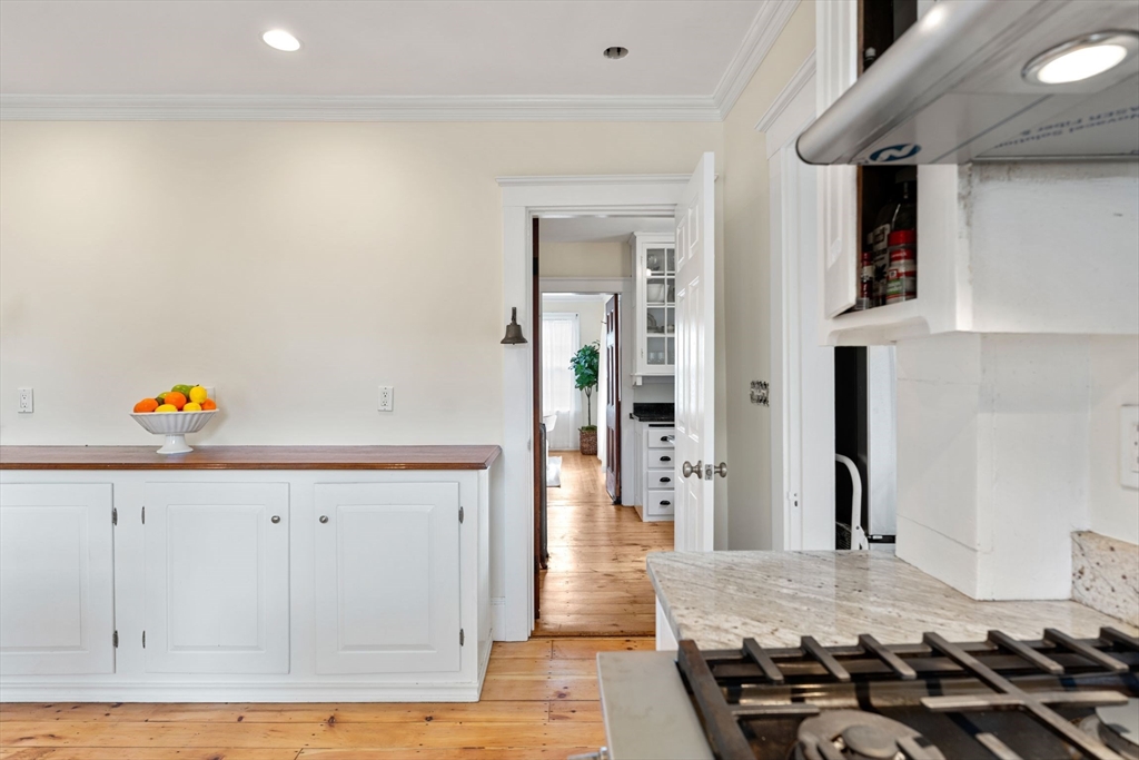 232 Lafayette St