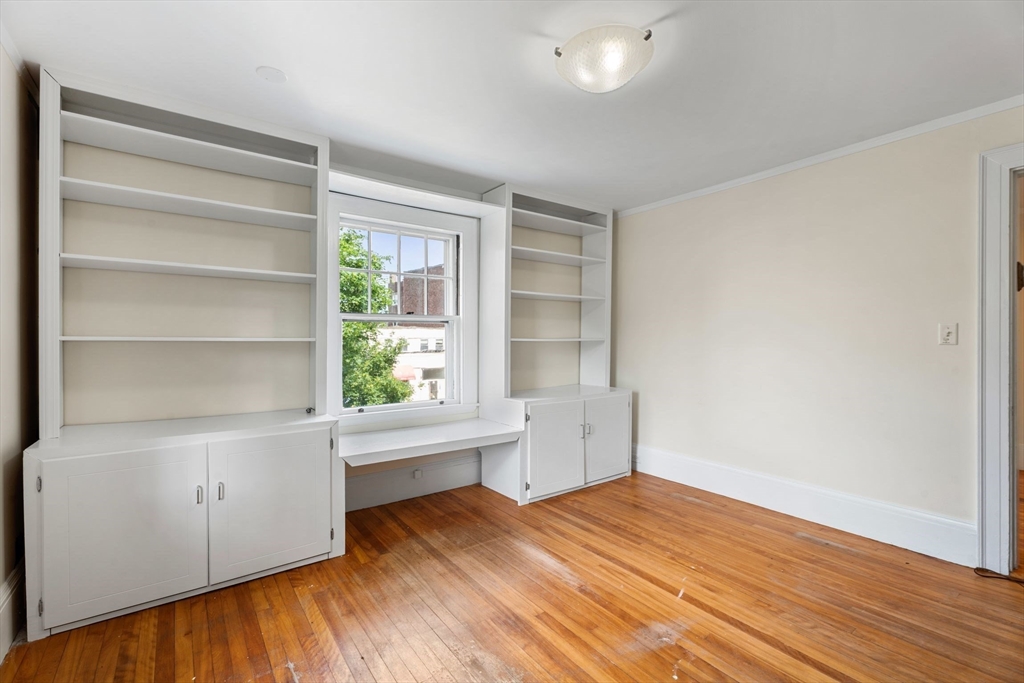 232 Lafayette St