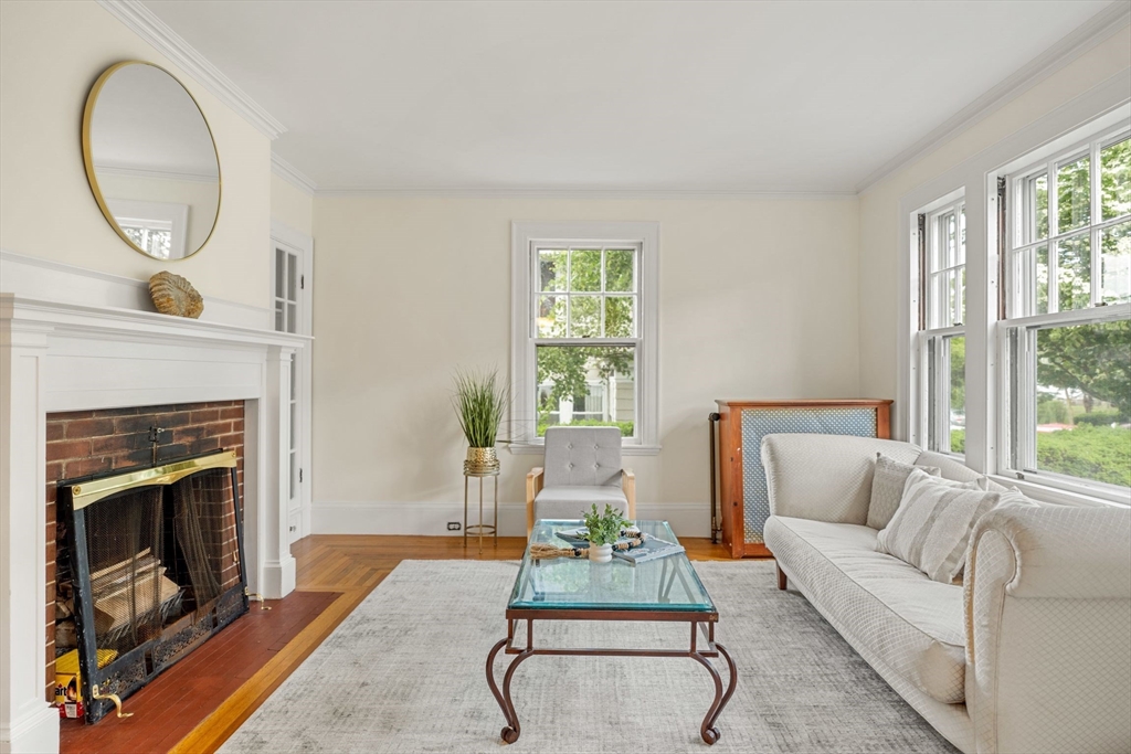 232 Lafayette St