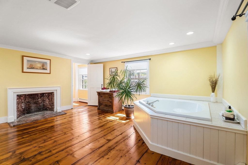 146 Federal St # 146