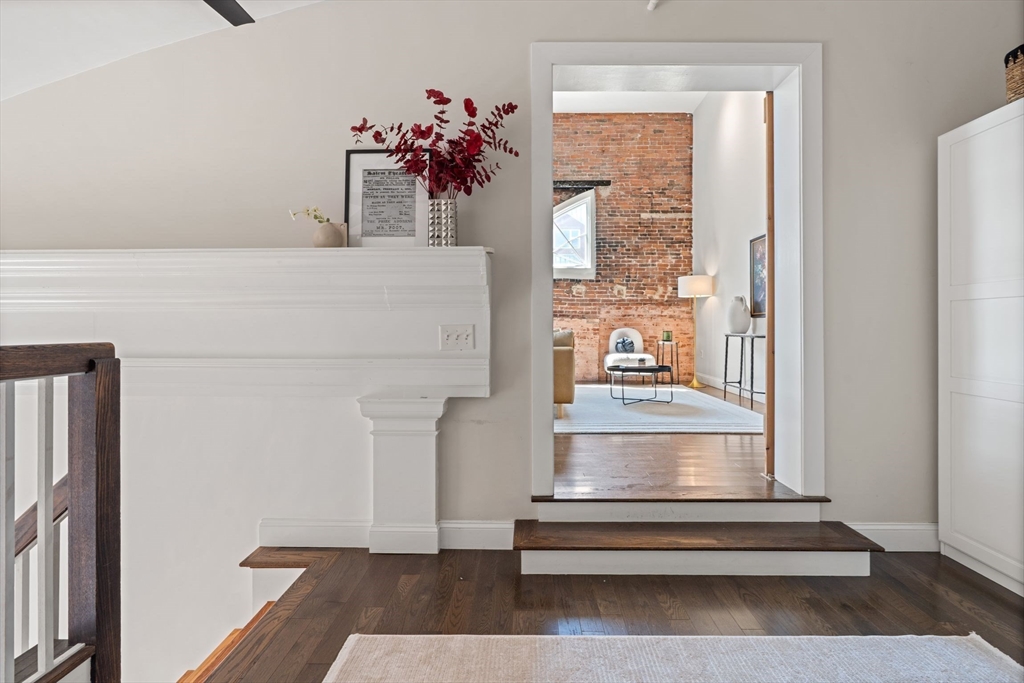 7 Crombie St # 13
