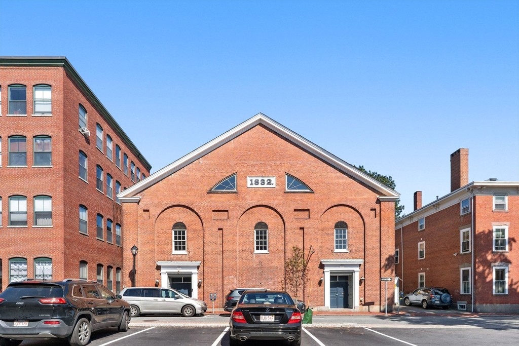7 Crombie St # 13