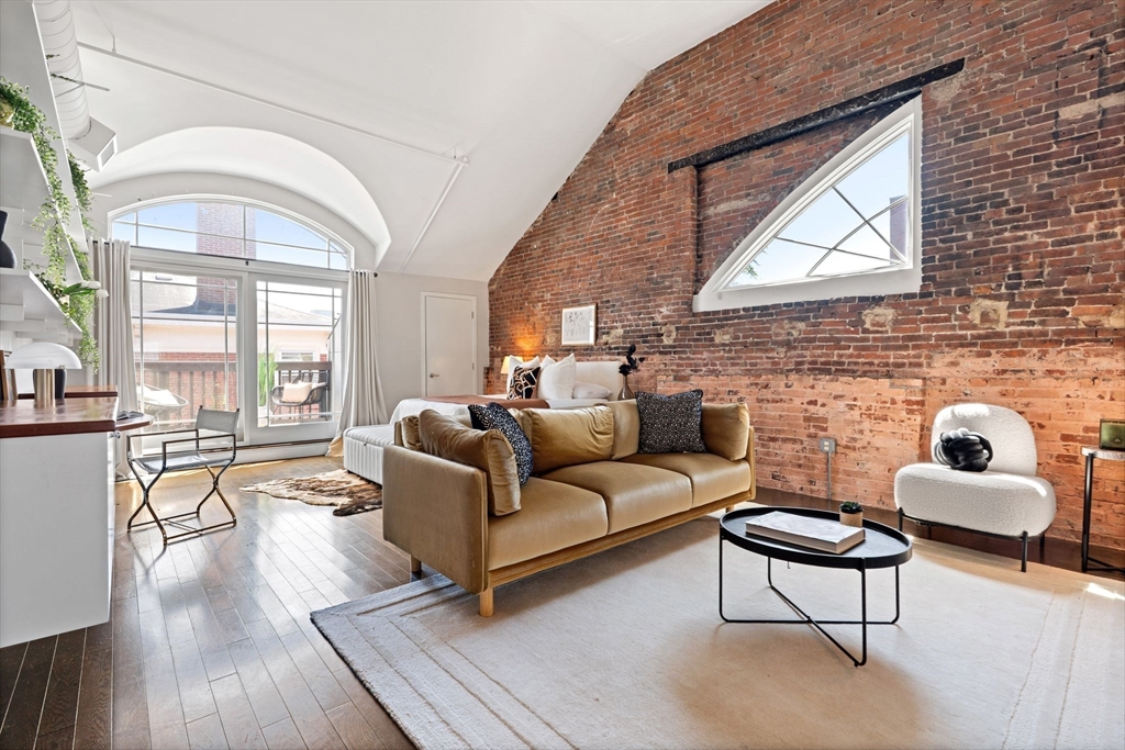 7 Crombie St # 13