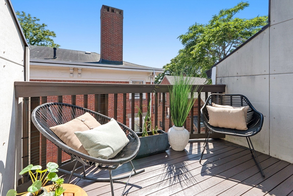 7 Crombie St # 13