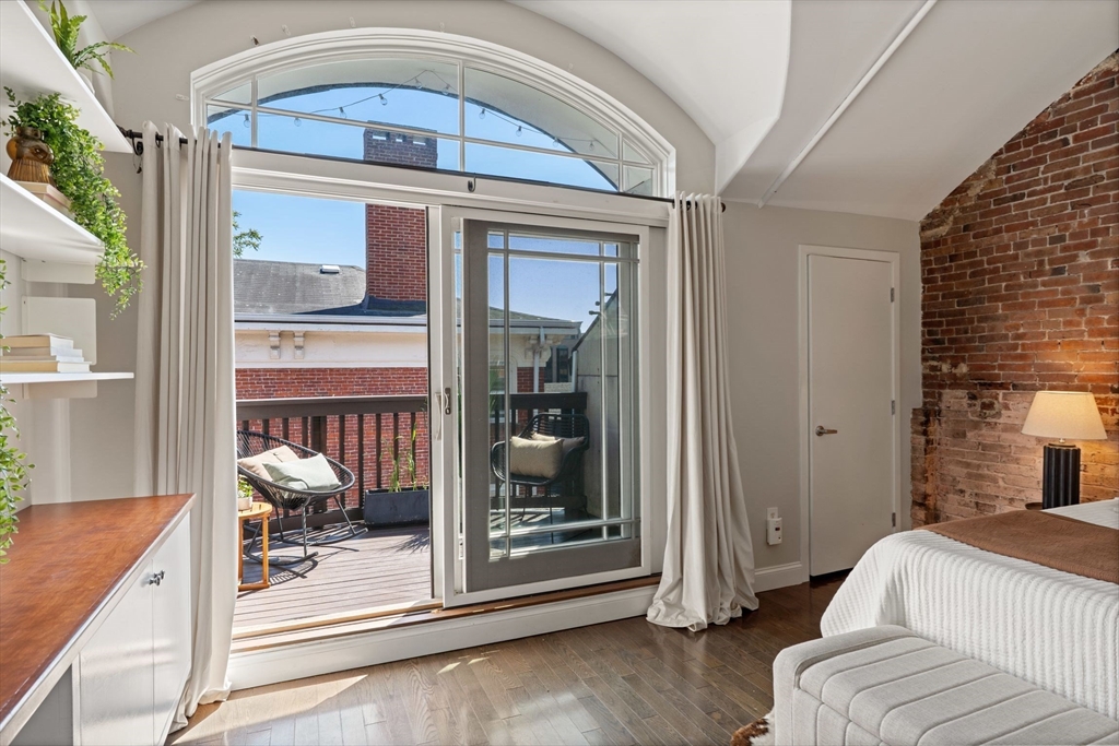 7 Crombie St # 13