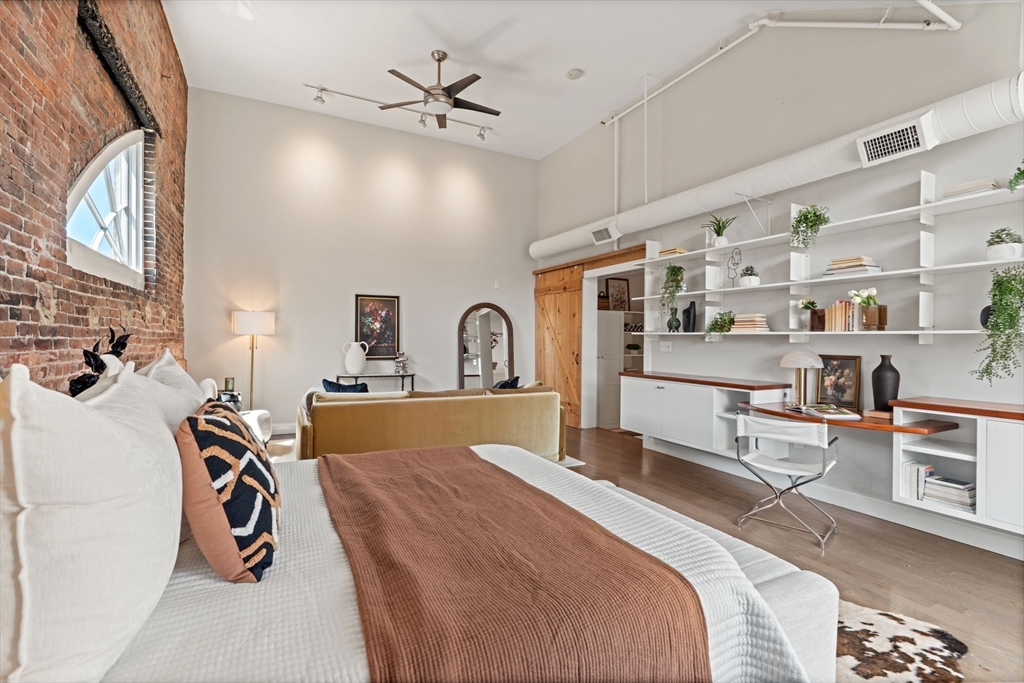 7 Crombie St # 13