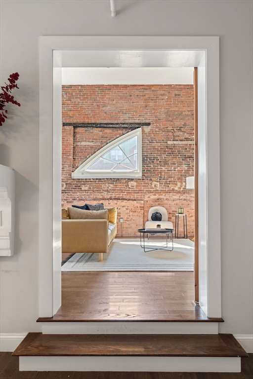 7 Crombie St # 13