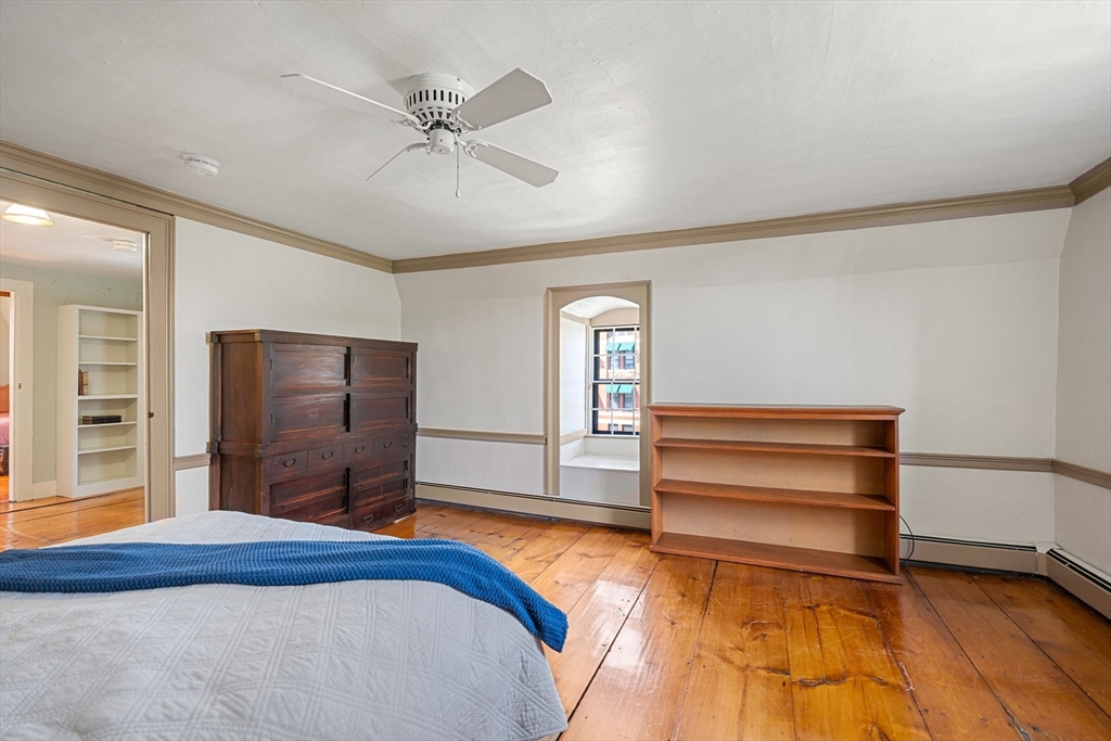 81 Essex St # 1