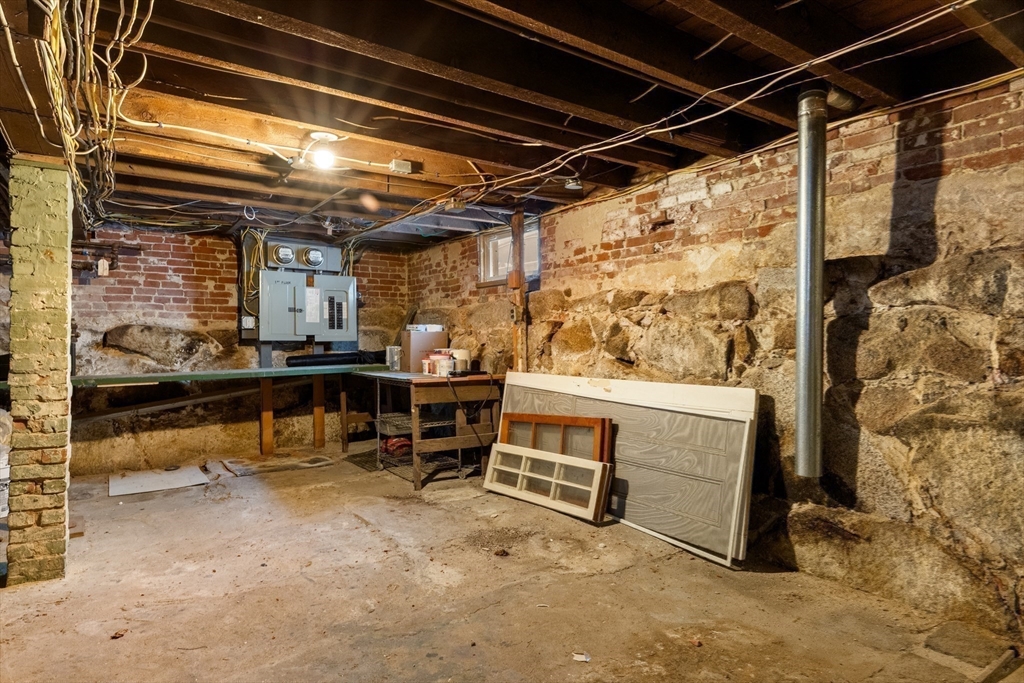 19 Trask St # 2