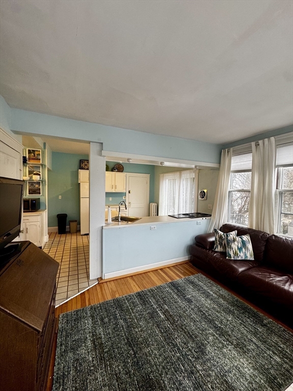 357 Lafayette St # 2