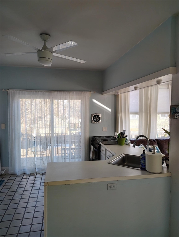 357 Lafayette St # 2