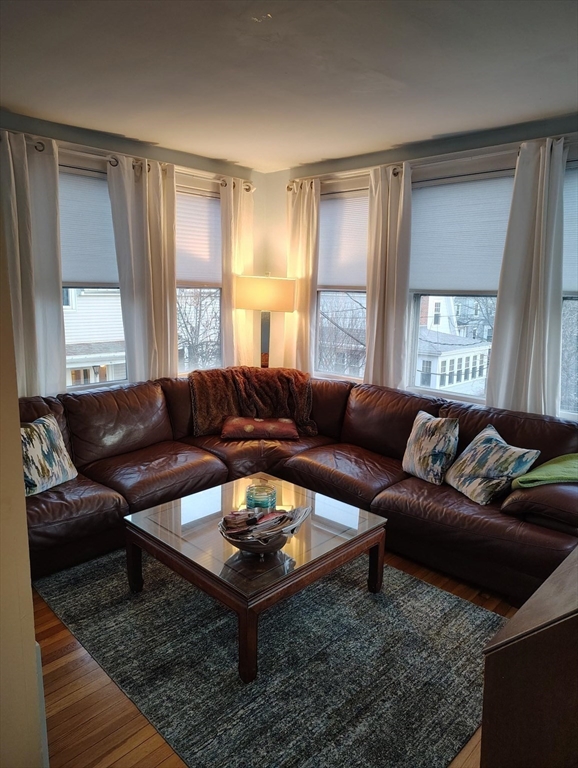 357 Lafayette St # 2