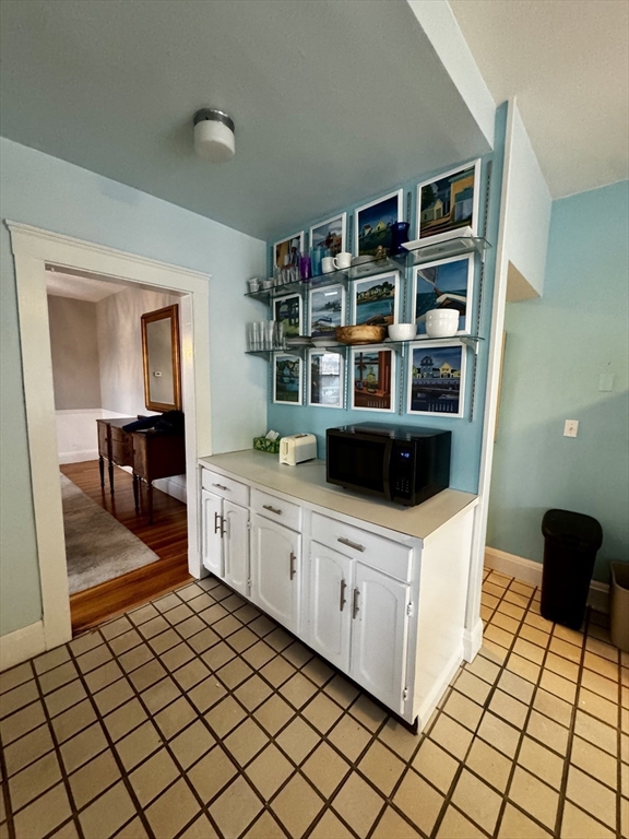 357 Lafayette St # 2
